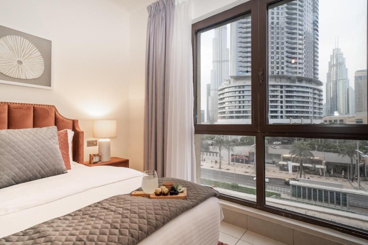 Durrani Homes - Glam Living Besides Mall * Dubai
