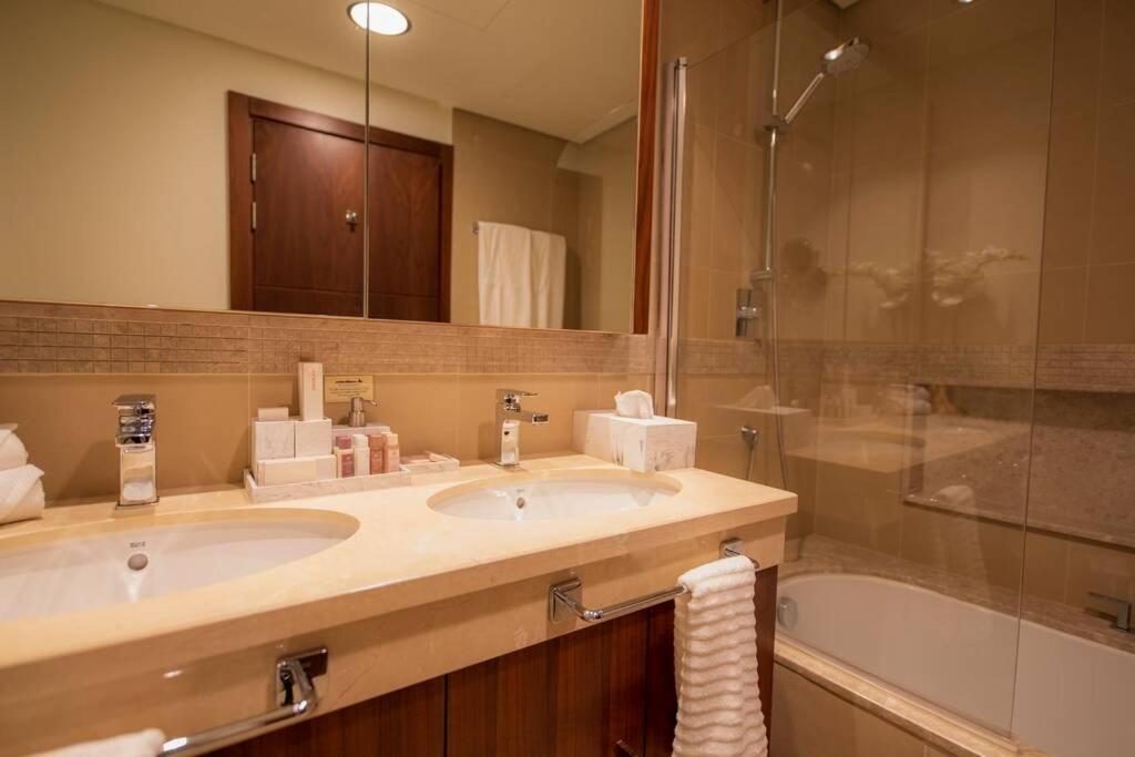 First Class 3br With Full Burj Khalifa And Fountain View Apartment Dubai