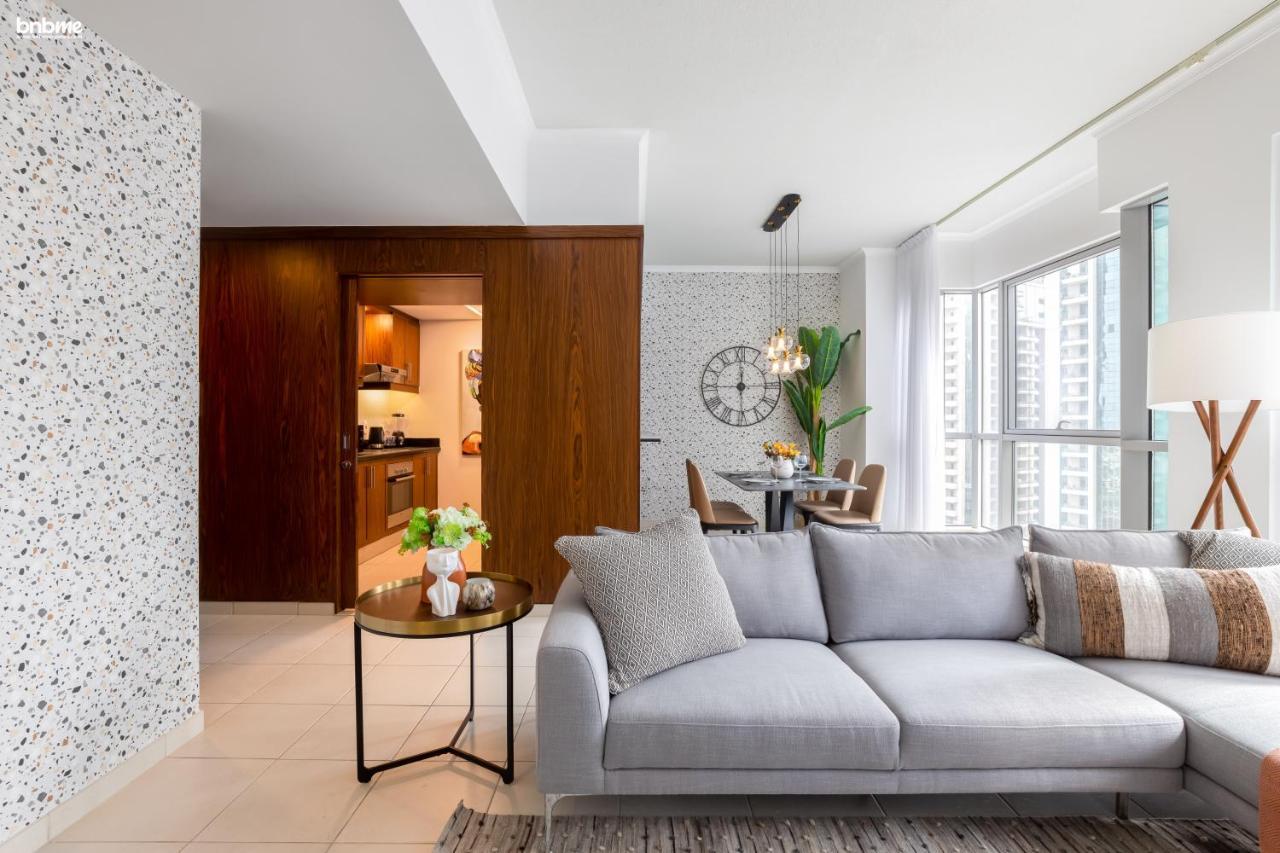 Fountains - Burj Khalifa - Luxury Interiors - 1304