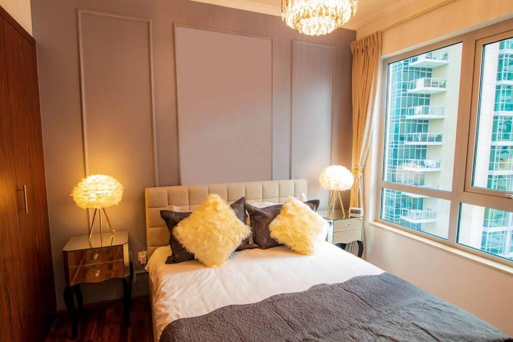 First Class 3br With Full Burj Khalifa View Apartment Dubai