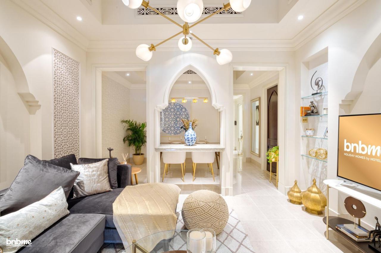 Luxury Designer Interior - Mall - Bnbmehomes - 6018 Dubai