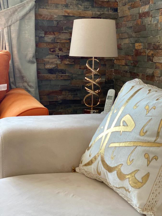 Luxury 1br In Marina, Ask For July Full Month Offer Apartment
