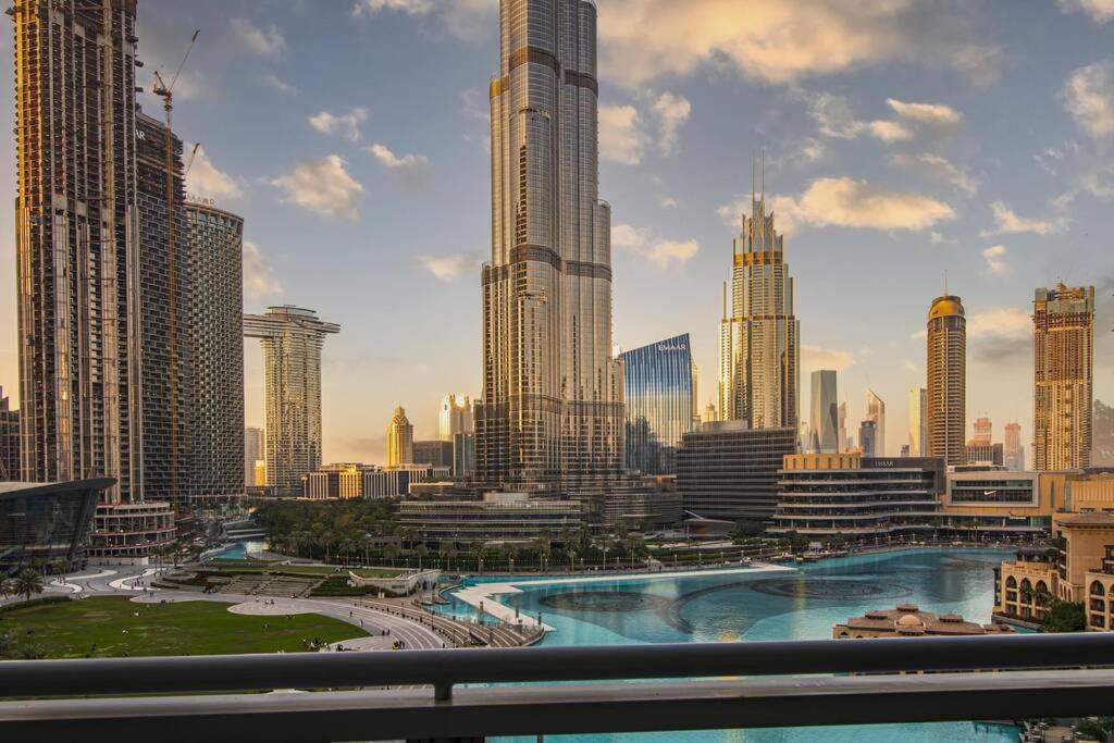 Daire First Class 3br With Full Burj Khalifa View *