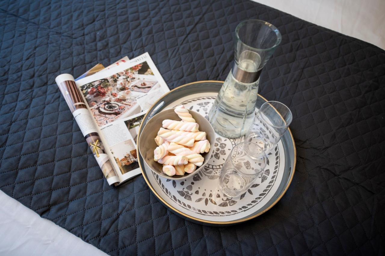 Nasma Luxury Stays - Walk Apartment *