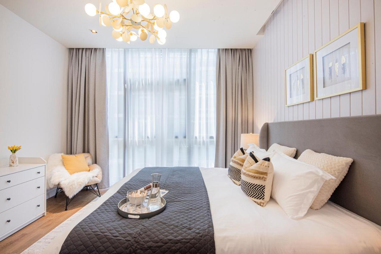 Nasma Luxury Stays - Walk Apartment