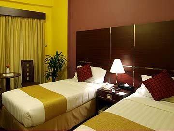 Champs Elysees Otel
