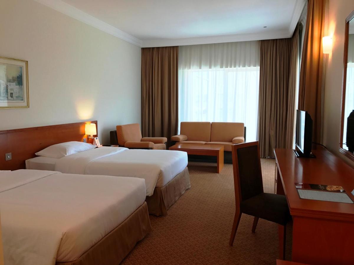 Copthorne Airport Hotel