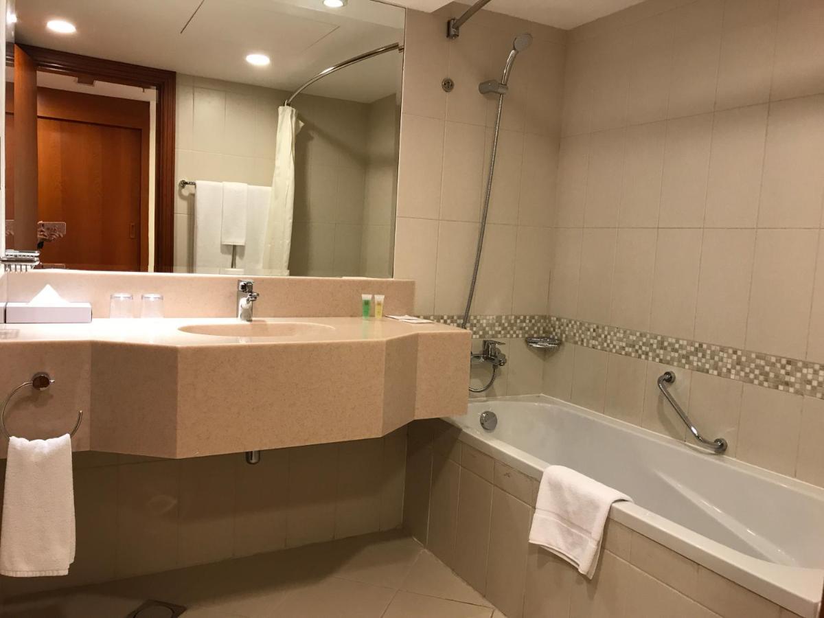 Hotel Copthorne Airport