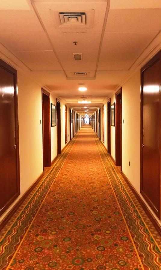 Copthorne Airport Hotel 3*