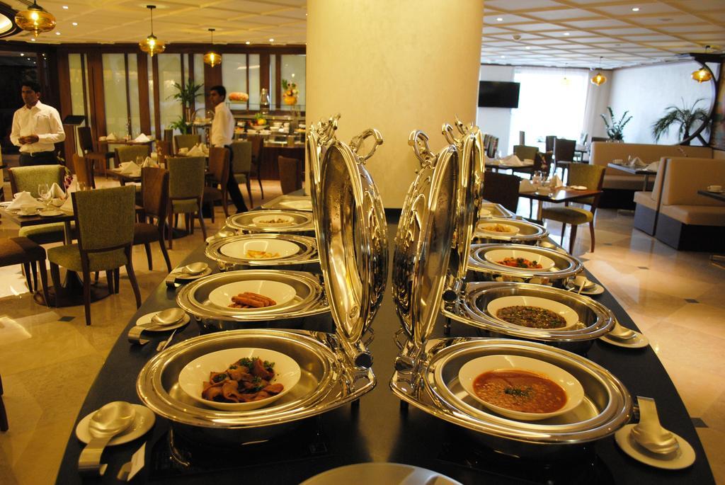 Otel Raviz Center Point 4*