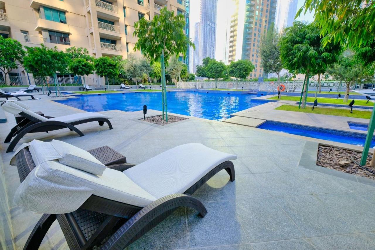Daire Monty Holiday - Cozy Penthouse With Burj Khalifa And Fountain View Dubai