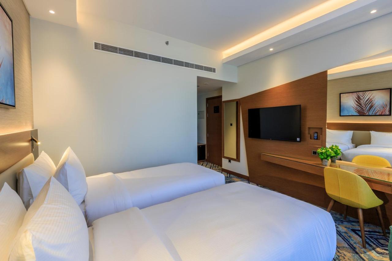 S19 Hotel-al Jaddaf Metro Station Otel 3*