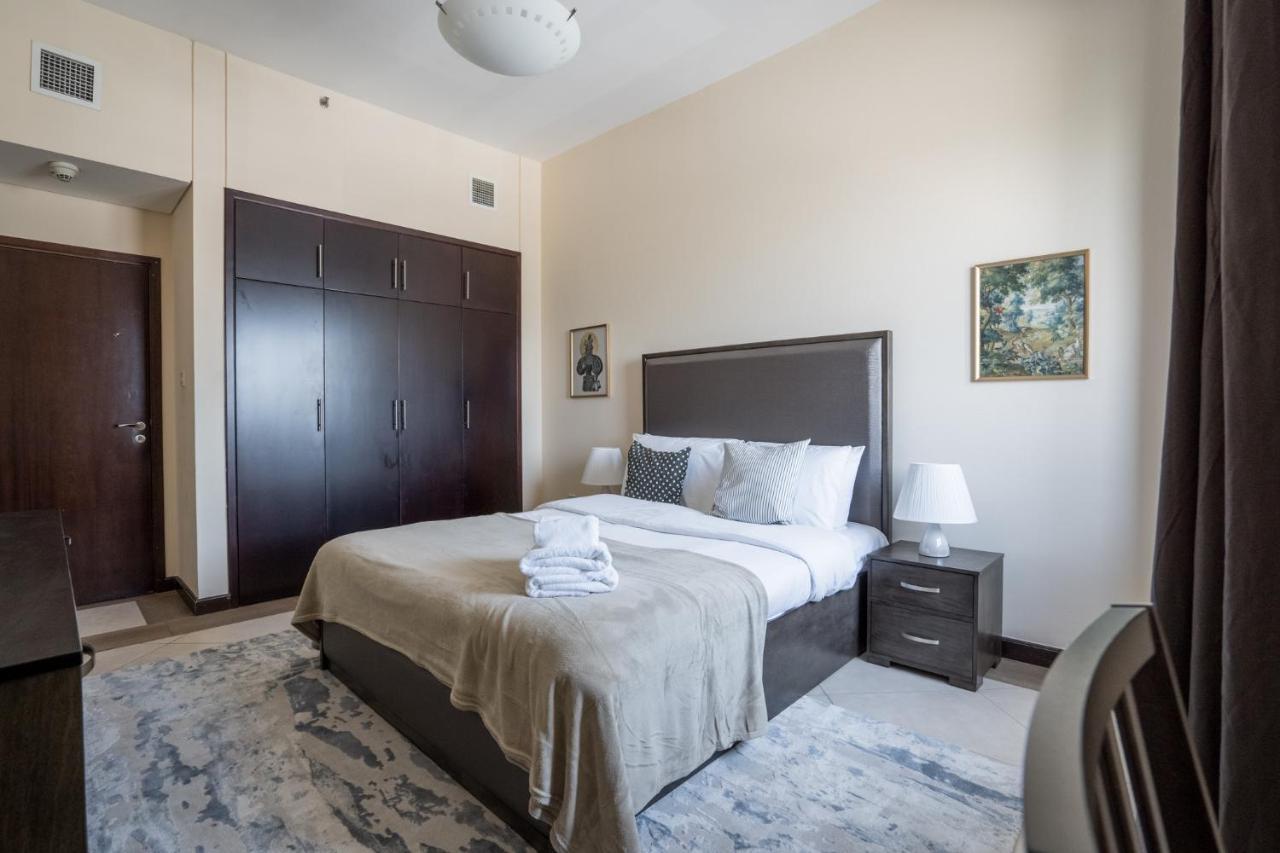 Daire Higuests - Incredible Views In Deira 5-min To Airport *