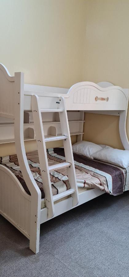 Hostel, Bedspace And Backpackers Hostel *