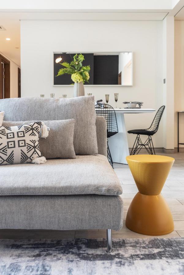 Eden's Homes & - Millennium Atria Residences Apartamento