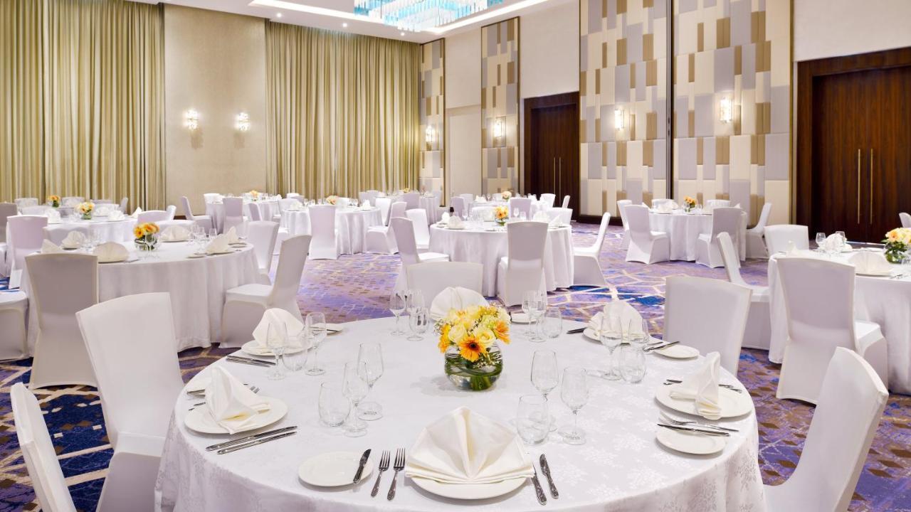 Al-maktoum Airport By Ihg Dubai
