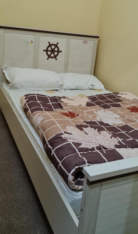 Hostel, Bedspace And Backpackers Hostel