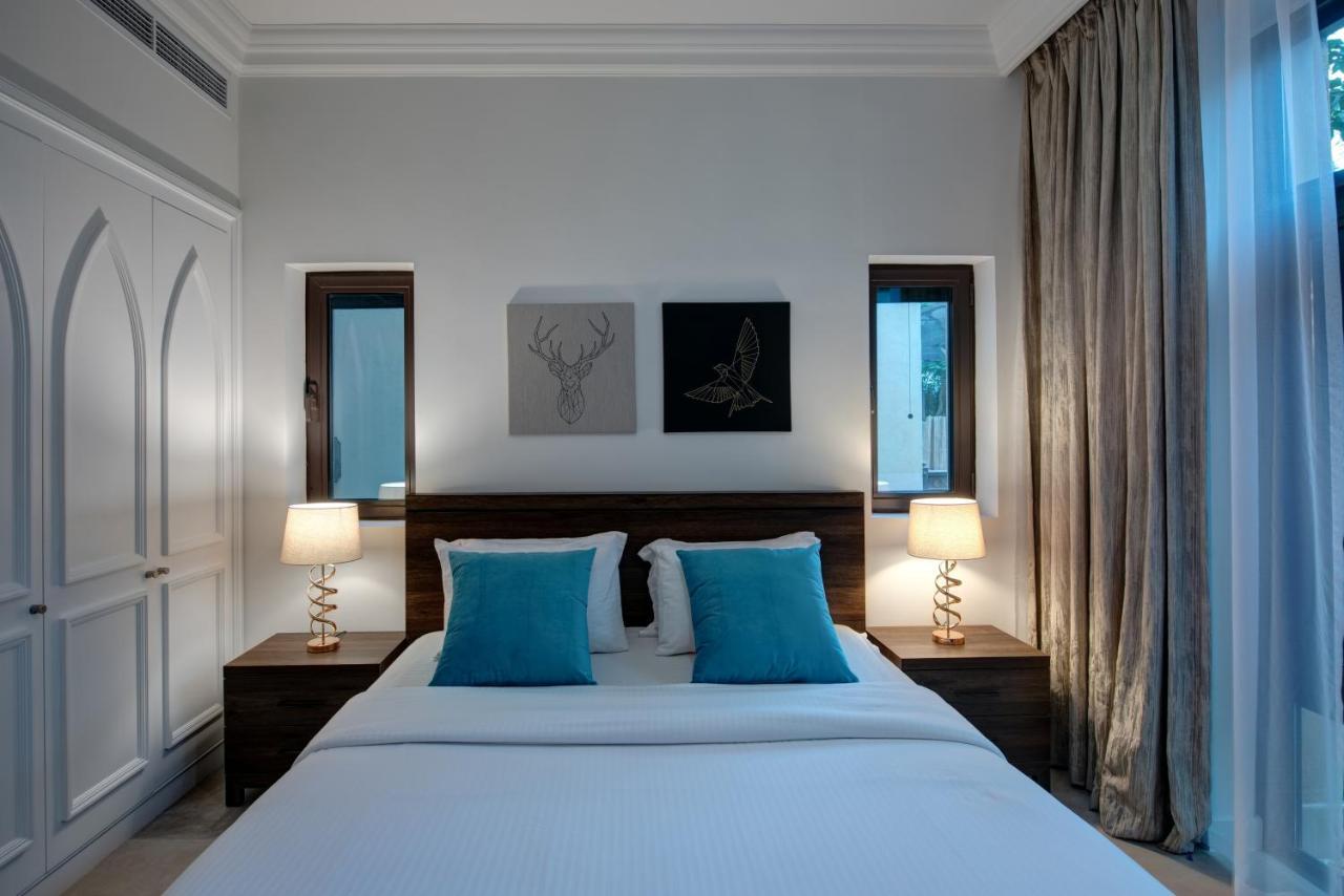 Durrani Homes - Arabian Luxury At Souk Al Bahar Besides Burj Khalifa & Mall Apartment