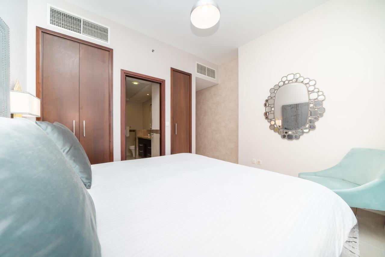 Bellavista - Sophisticated - 2 Bedroom - 29 Boulevard - Burj Khalifa & Fountain View Apartment Dubai