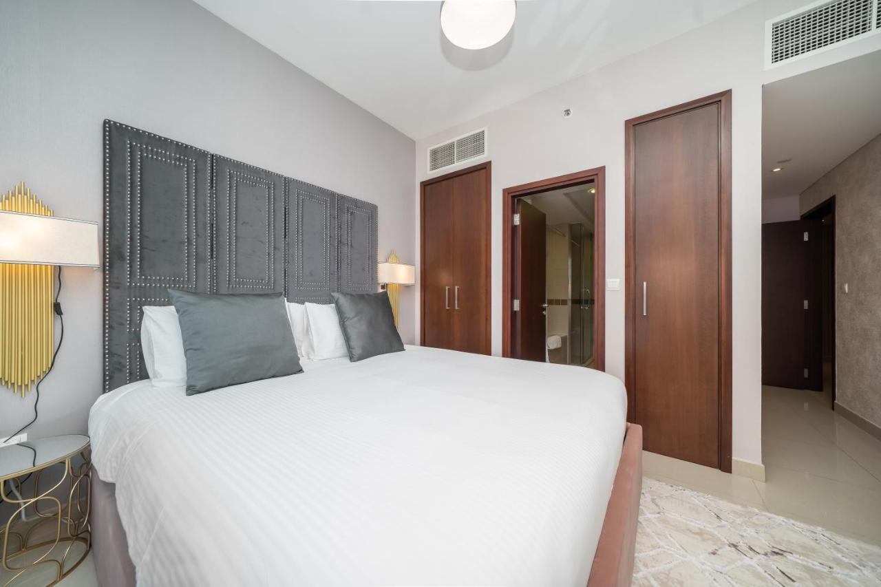 Bellavista - Sophisticated - 2 Bedroom - 29 Boulevard - Burj Khalifa & Fountain View Apartment Dubai