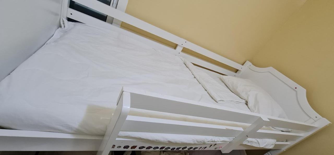 Hostel Hostel, Bedspace And Backpackers