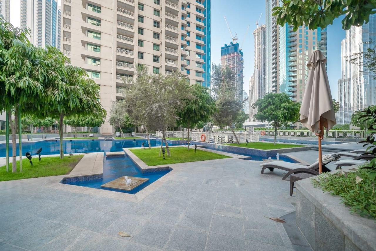Bellavista - Sophisticated - 2 Bedroom - 29 Boulevard - Burj Khalifa & Fountain View Dubai