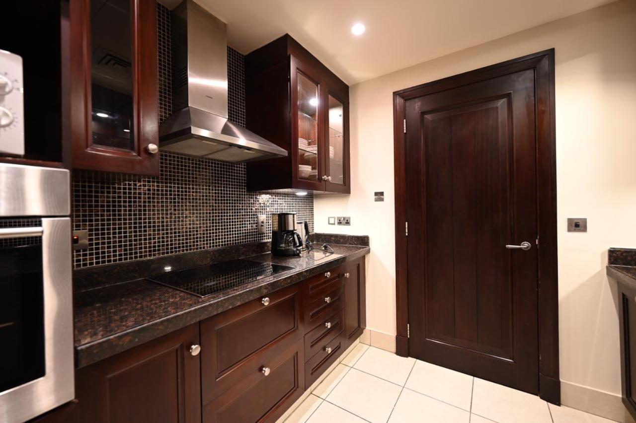 Newly Furnished. Cozy Apartment. Quite Location.