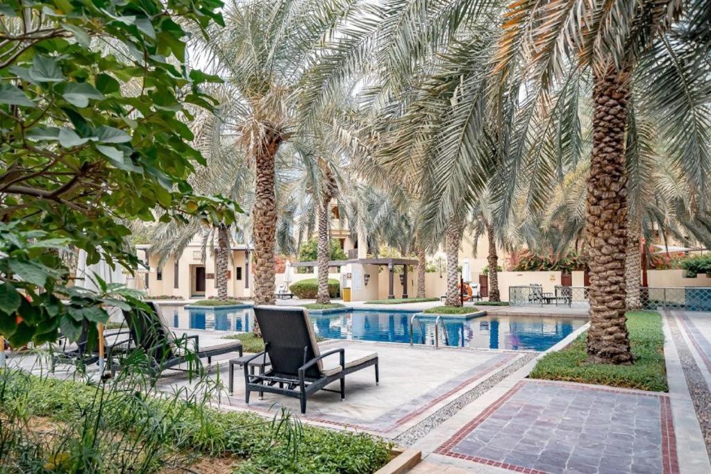 Newly Furnished. Cozy Apartment. Quite Location. * Dubai