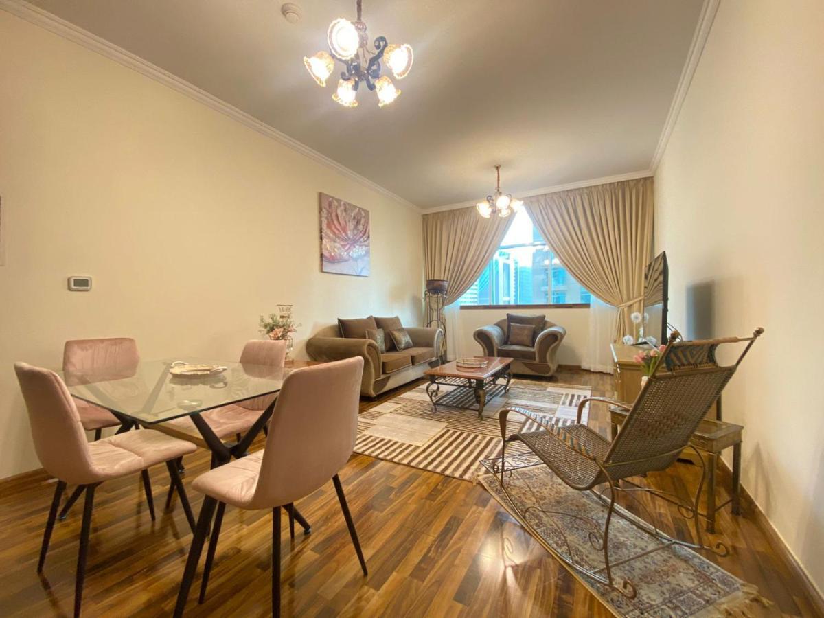 Durrani Homes - Cozy 1br At Nujoom Tower Besides Mall & Burj Khalifa Daire