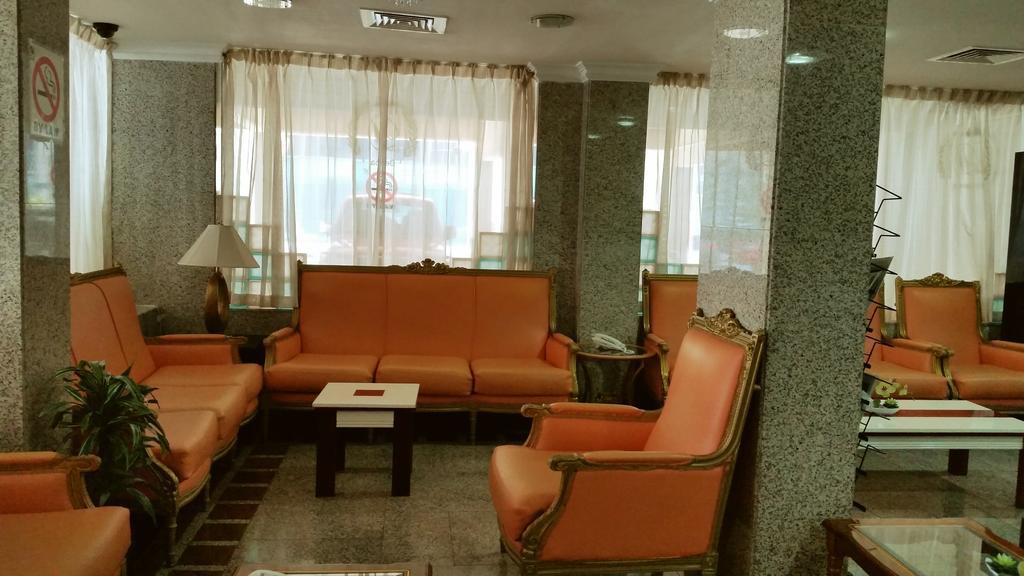 Aparthotel Deebaj Al Khabisi Plaza 3*
