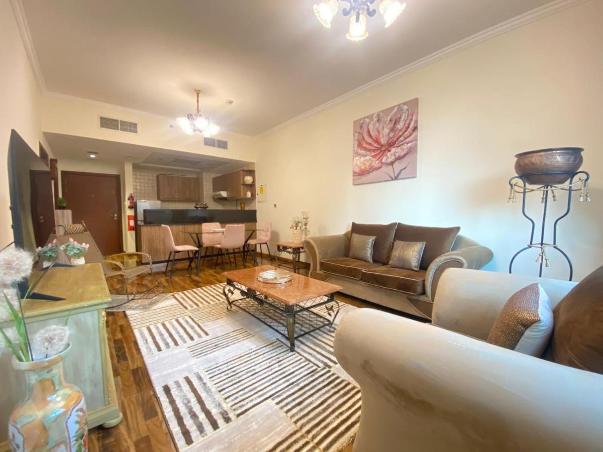 Durrani Homes - Cozy 1br At Nujoom Tower Besides Mall & Burj Khalifa Daire Dubai