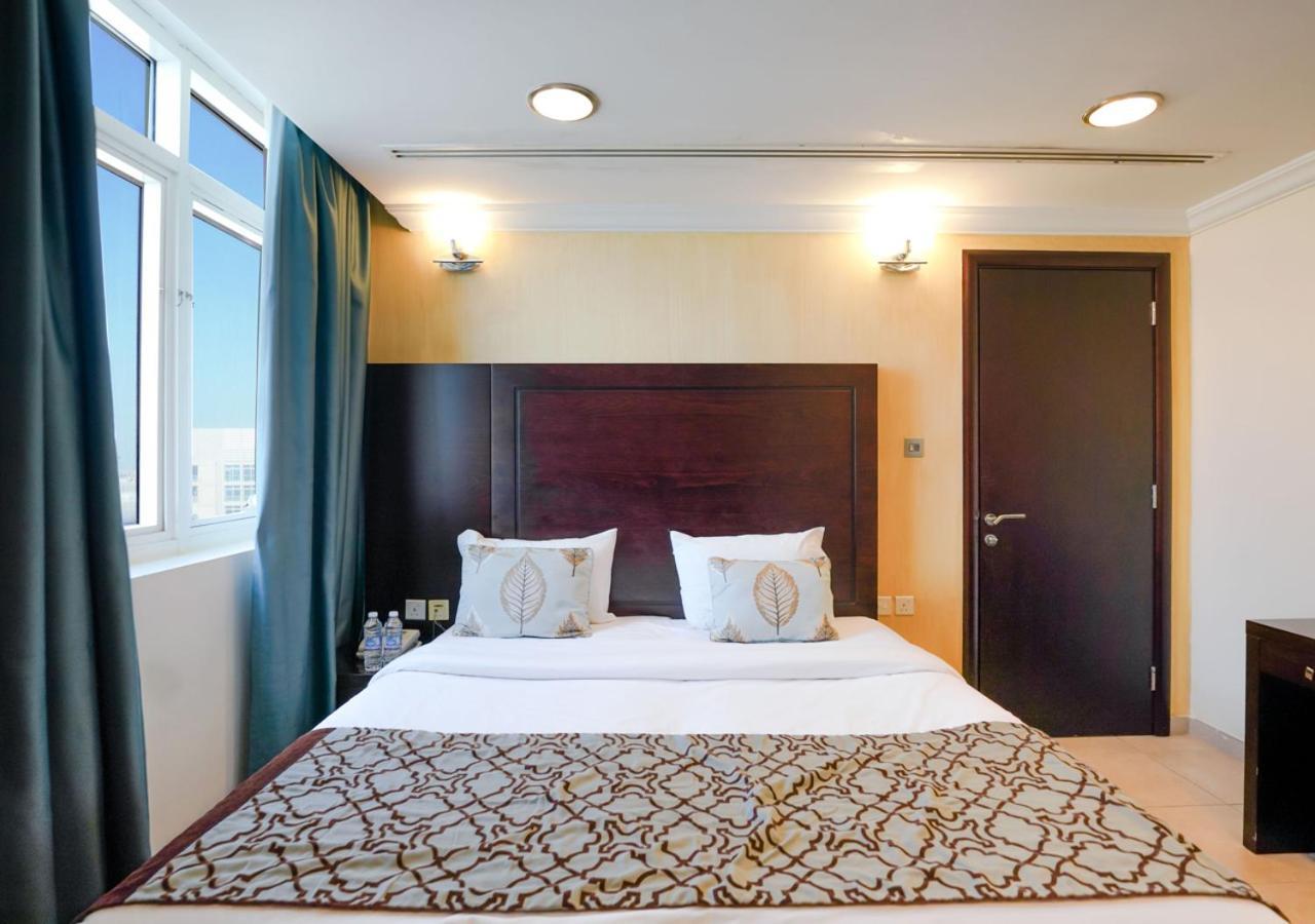 Residences - Serviced Al Barsha 2*