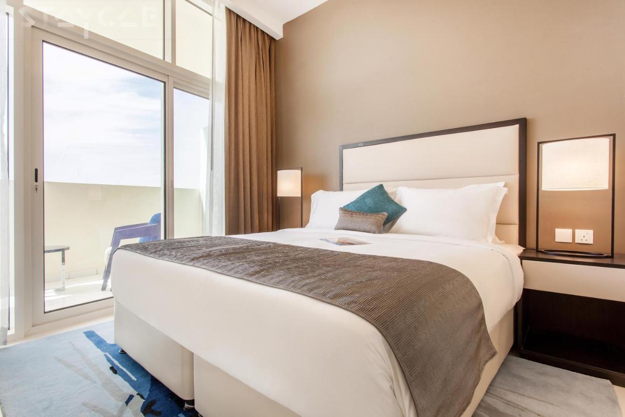Staycae Homes - Tower 108 Apartamento