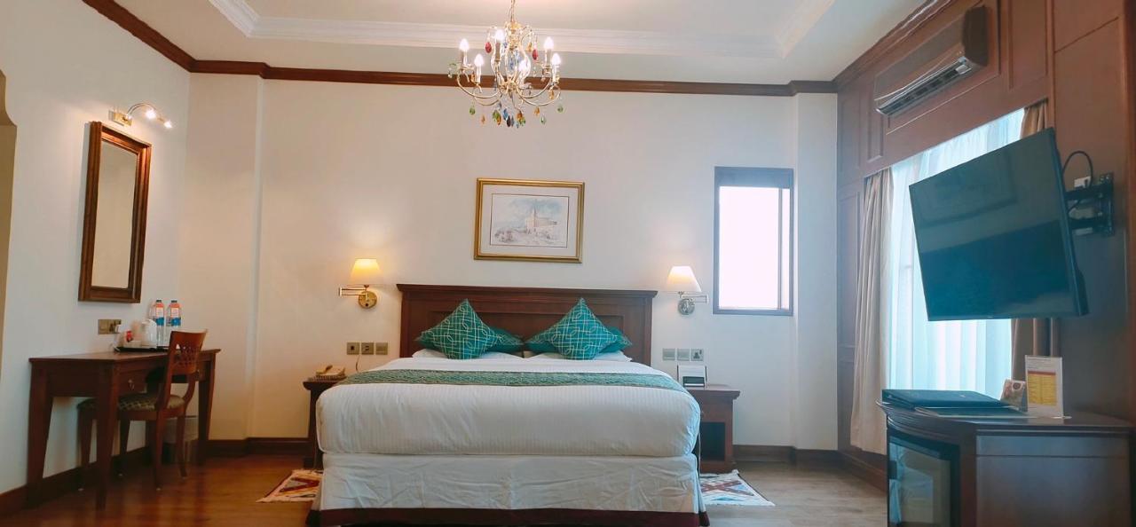 Riviera Hotel Dubai