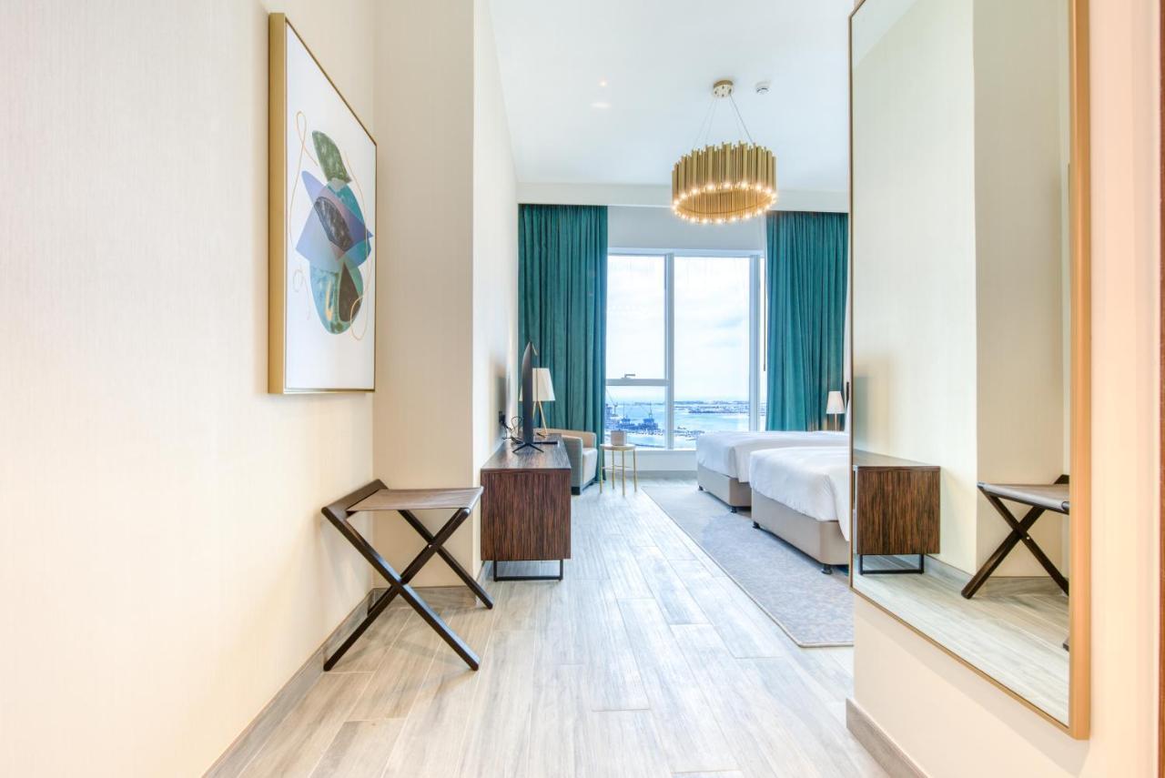Avani Palm View Luxury