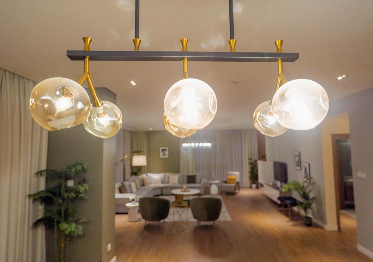 Nasma Luxury Stays - Walk Apartment