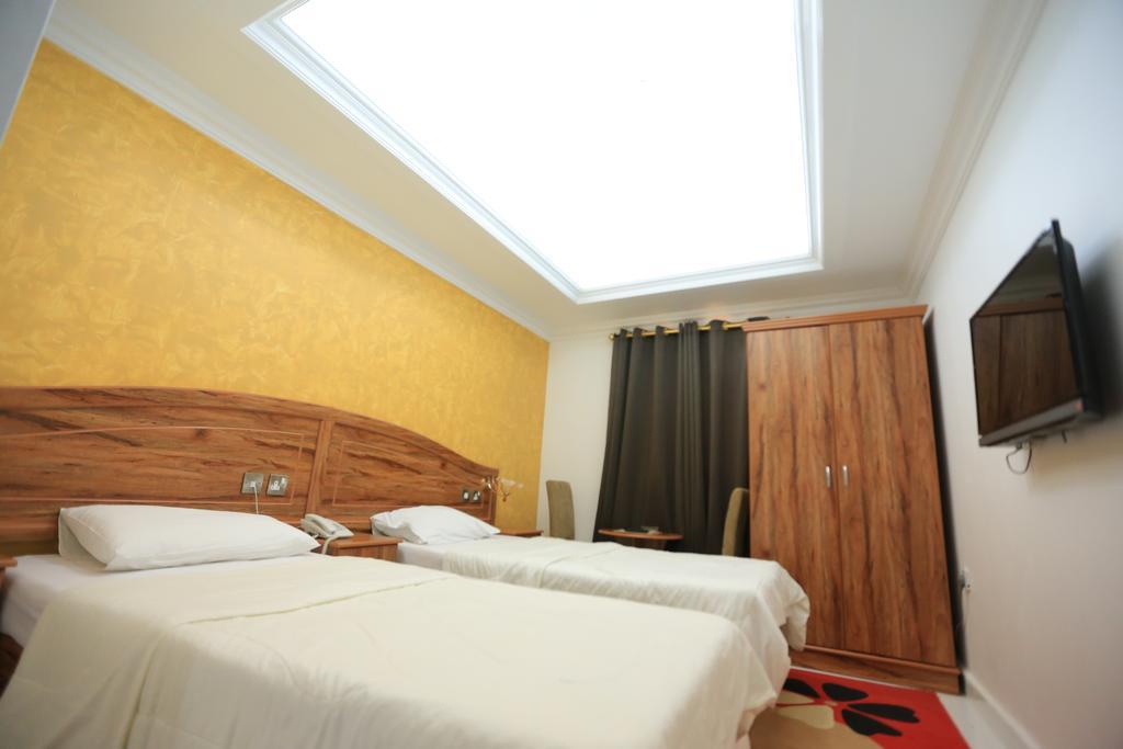 Hotel Sun City International