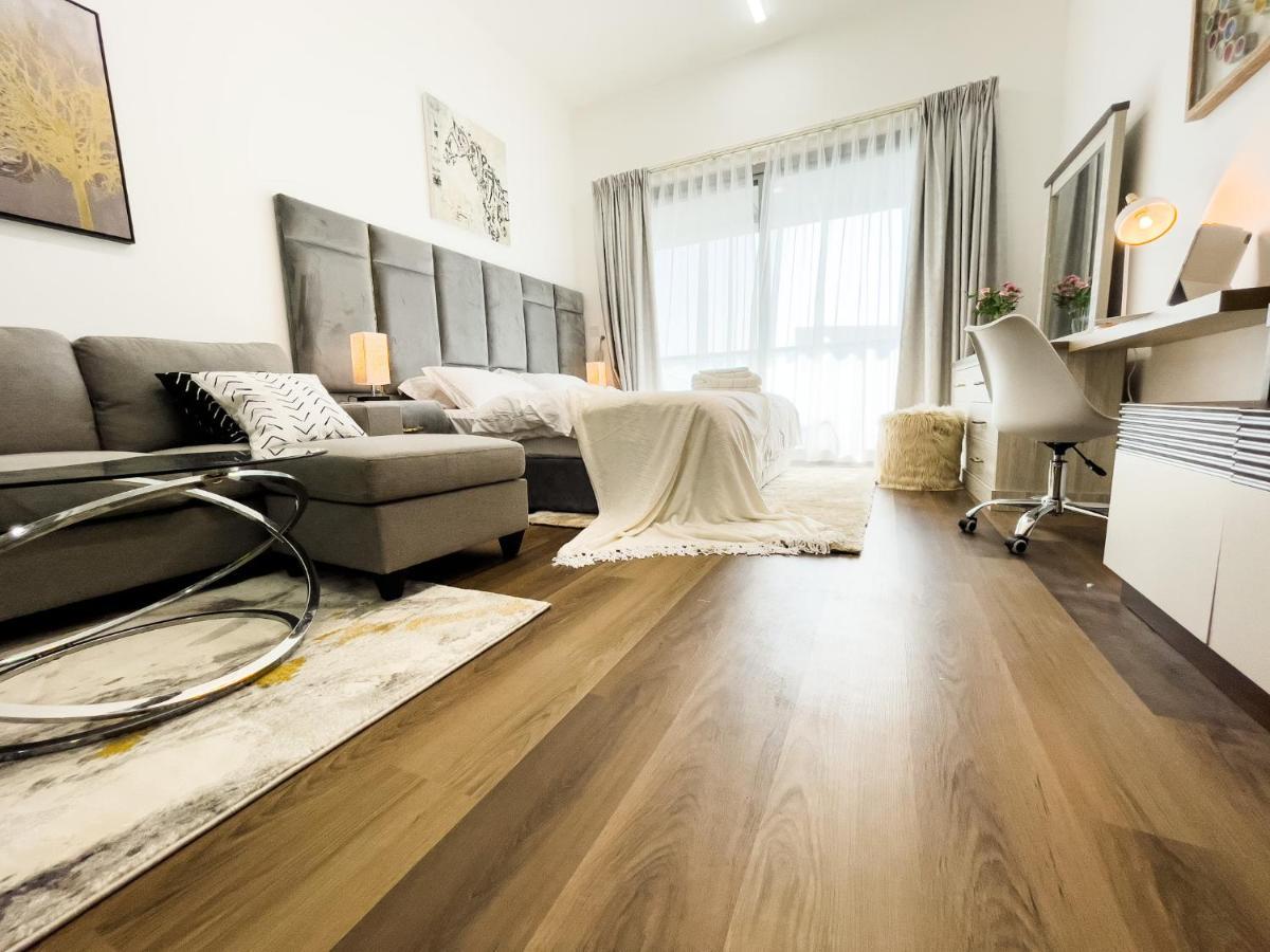 Luxury Close To Jbr Beach&yacht Club&metro-available Airport Shuttle Dubai