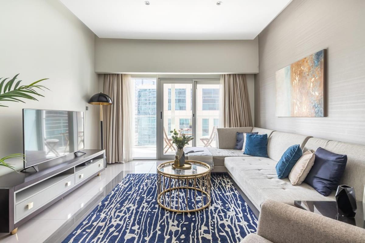 Apartment Frank Porter - Damac Majestine *
