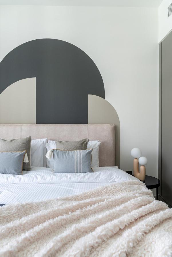 The Smart Concierge - Sunrise Bay Tower 1 Apartment Dubai