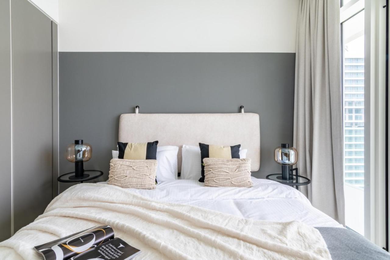 The Smart Concierge - Sunrise Bay Tower 1 Apartment