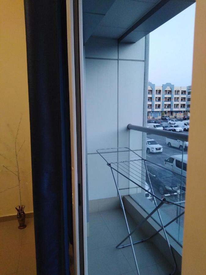 Good Luck Homes Shared Bed & Breakfast Dubai