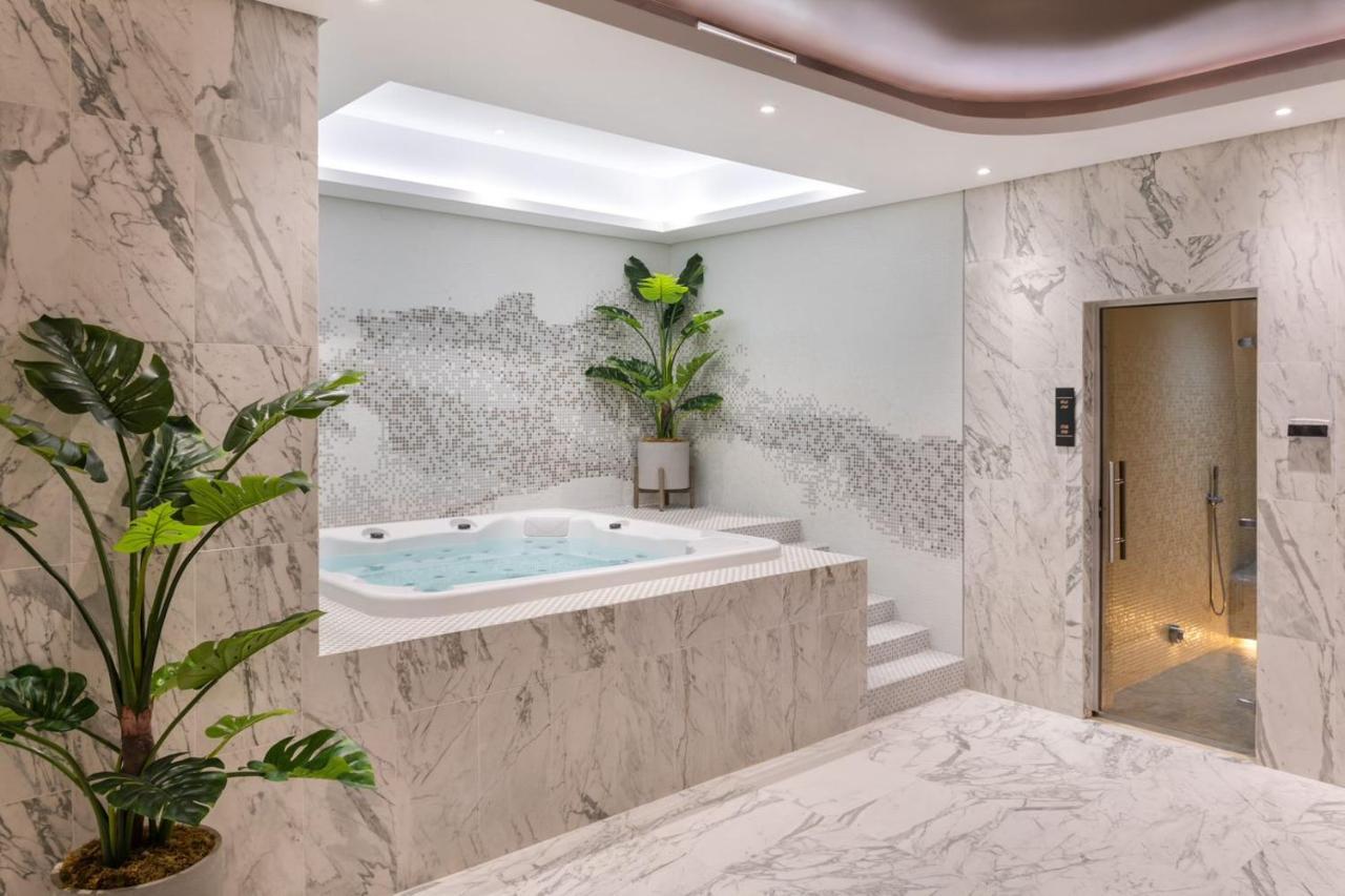 Hotel Paramount Midtown 5*