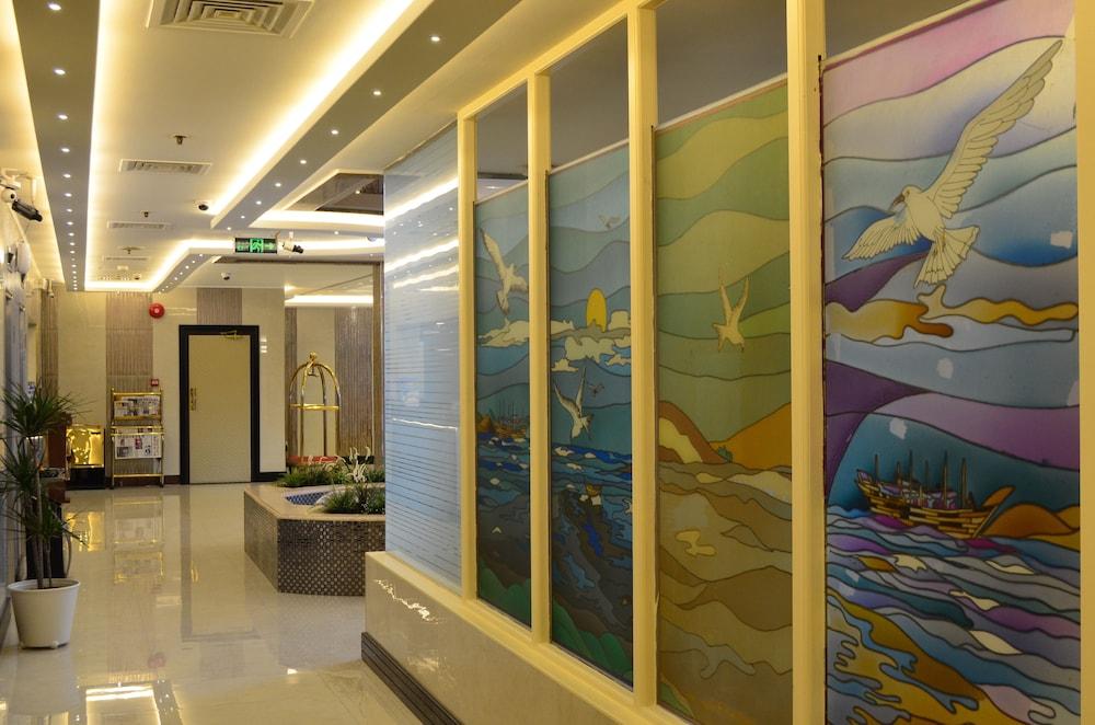 Orchid Deira 3*