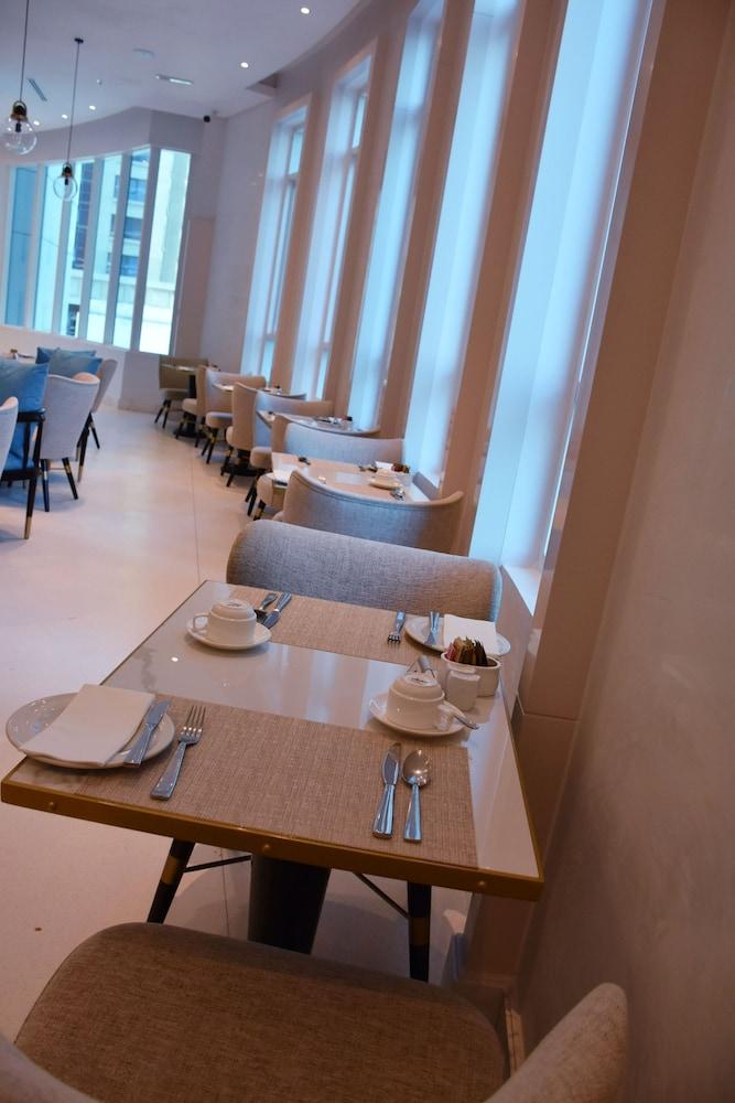 Aparthotel Tamani Marina & 5*