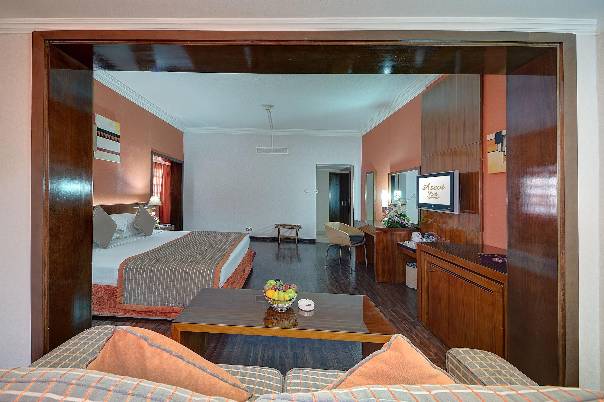 Ascot Hotel 4*