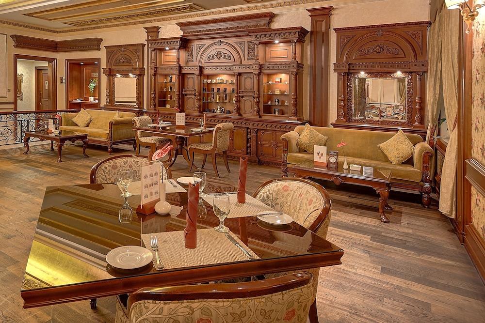 Hotel Royal Ascot 4*