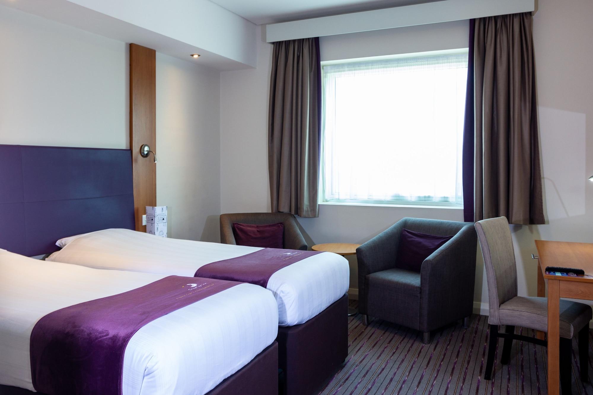 Premier Silicon Oasis Hotel