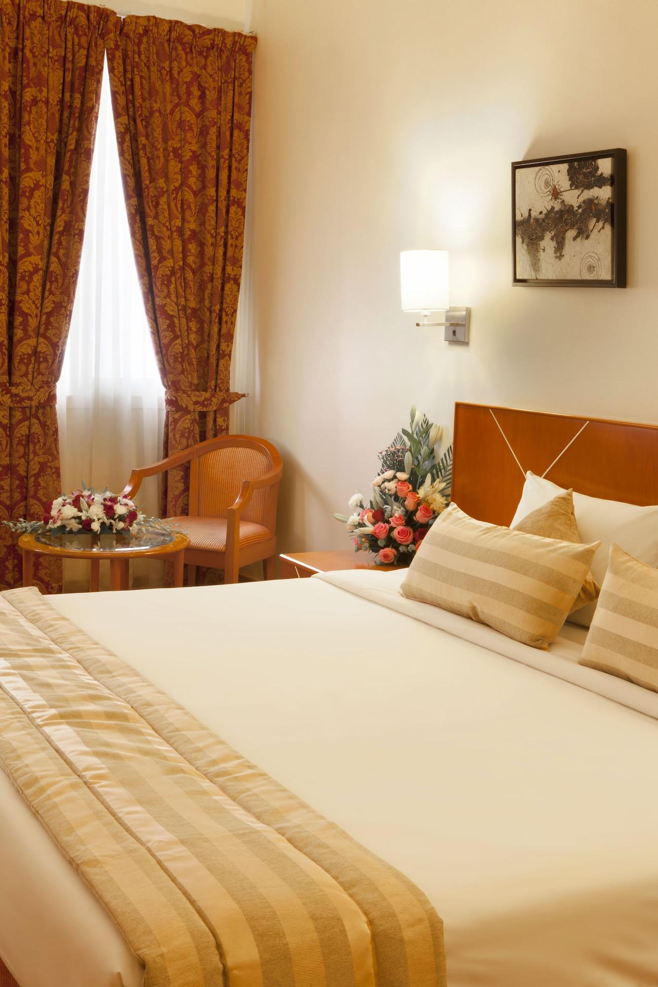 Landmark Hotel 3*