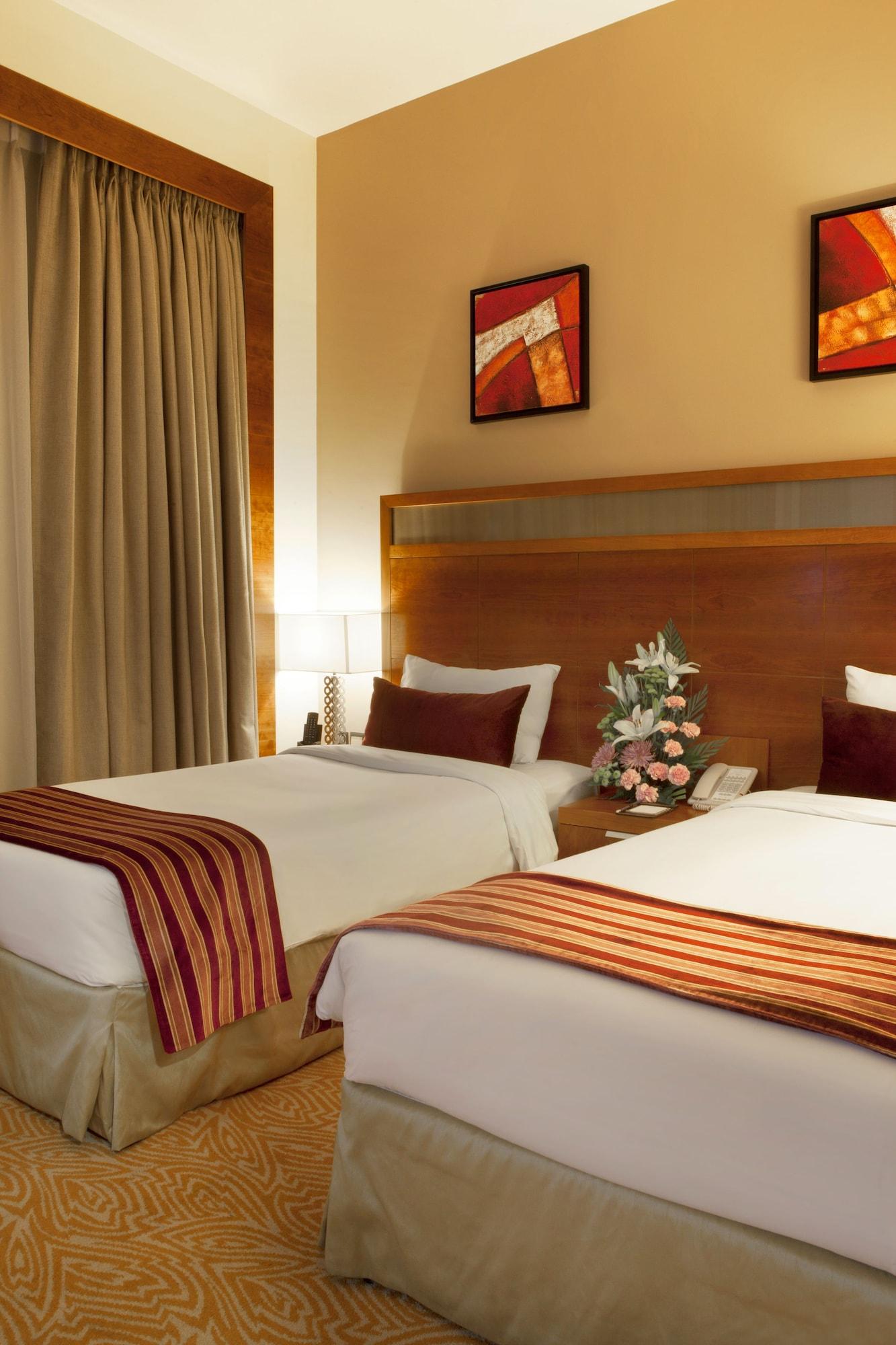 Landmark Grand Hotel 4*